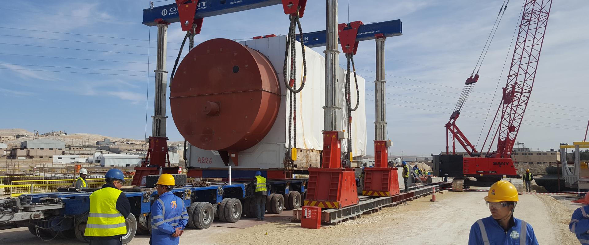 OHH - Installation of GT GTG at ACWA Power Zarqa Project Using SBL500 Gantry Crane